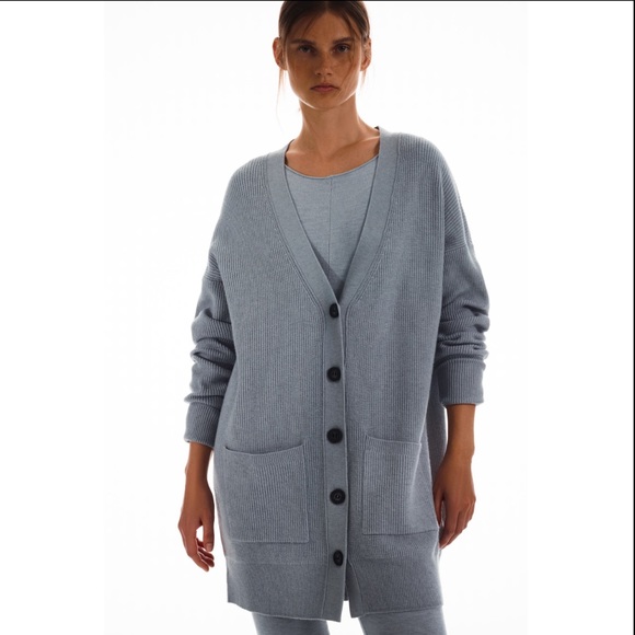 ⚡️MOVING SALE ⚡️Zara ribbed knit sweater ⚡️MOVING SALE ⚡️ - Picture 2 of 6